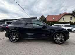 Zunanja slika - Porsche Cayenne - DIESEL 3.0 SLO CHRONO FULL LED ACC PANO ALU21 - 6 - Predogledna slika