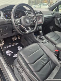 Notranja slika - VW Tiguan - 4motion 2,0 TDI BMT Highline DSG - 5 - Predogledna slika