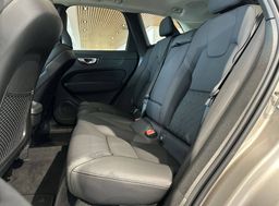 Zunanja slika - Volvo XC60 - B5  P  AWD Plus Dark... - 7 - Predogledna slika