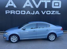 Zunanja slika - VW Passat - 2.0 TDI Comfortline 103kW-2xPDC-ALU-ZELO LEP... - 4 - Predogledna slika