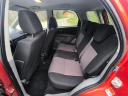 Notranja slika - Suzuki SX4 - Suzuki  1.5 GLX 2WD - 17 - Predogledna slika