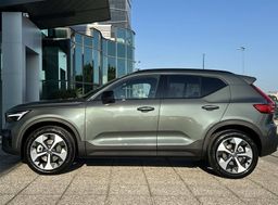Zunanja slika - Volvo XC40 - B3 P Plus Dark AT DCT 3 leta garancije + 3 servisi - 8 - Predogledna slika