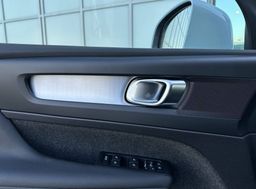 Zunanja slika - Volvo XC40 - B3 P Core AT DCT - 13 - Predogledna slika