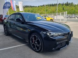 Zunanja slika - Alfa Romeo Giulia - 2.0 Turbo 280 Q4 Veloce - KOT NOVO - SAMO 9.022KM - 3 - Predogledna slika