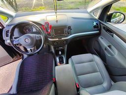 Notranja slika - VW Sharan - 2,0 TDI BlueMotion Technology Highline DSG - 11 - Predogledna slika
