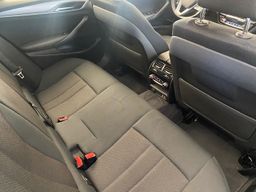 Notranja slika - BMW Serija 5 - 520d Touring AVT+NAVI+LED+PDC+JAMSTVO - 12 - Predogledna slika