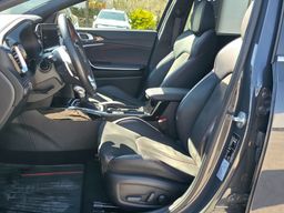 Zunanja slika - KIA Ceed - 1,6 T-GDI GT ISG DCT - 4 - Predogledna slika