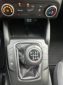 Zunanja slika - Ford Focus - Connect 1.5 EcoBlue 88KW.NEMŠKI+4GUME.KAMERA.LED - 14 - Predogledna slika