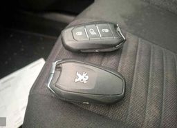 Zunanja slika - Peugeot 3008 - 1.2 PureTech 130 Active Pack.KAMERA.NAVI.2023 - 4 - Predogledna slika