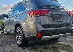 Zunanja slika - Mitsubishi Outlander - 2.2 DI-D -AUT-4WD INSTYLE+ 7 sed.-LED NAVI-KAMERA- - 9 - Predogledna slika