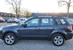 Zunanja slika - Subaru Forester - 2.0D 4X4 - HITRI KREDIT BREZ POLOGA - 2 - Predogledna slika