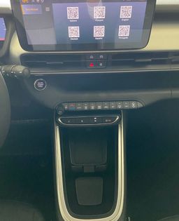 Zunanja slika - Jeep Avenger - Altitude 1.2 E-DCT6 MHEV 100 - 9 - Predogledna slika