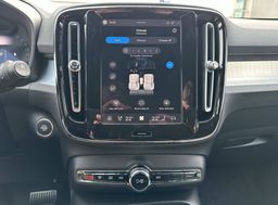 Zunanja slika - Volvo XC40 - B3P Core Avt. - 19 - Predogledna slika