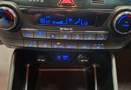 Zunanja slika - Hyundai Tucson - 4WD 2.0 CRDi Style-SLO-ODLIČEN- - 11 - Predogledna slika