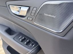 Zunanja slika - Volvo XC60 - T8 TwE Ultra Black Edition - 15 - Predogledna slika