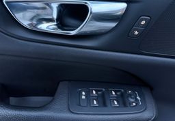 Zunanja slika - Volvo V60 - D4 PANO-FullLED-Usnje-KAM-Mkot-PDC-Gretje-KljukaDE - 10 - Predogledna slika
