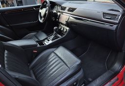 Zunanja slika - Škoda Superb - 2.0 TDI L K DSG 140 kW PANORAMA-USNJE-ACC - 8 - Predogledna slika