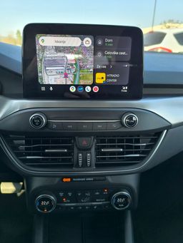 Notranja slika - Ford Focus - 2.0 TDCI 150km avt-FULLED-RADAR-EL.KLJUKA - 12 - Predogledna slika