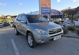 Zunanja slika - Toyota RAV4 - 2.2 D-4D 4WD ExecutiveTOOP STANJE  BREZ RJE... - 1 - Predogledna slika