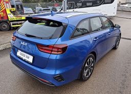 Zunanja slika - KIA Ceed - SW 1.5 T-GDi LX Champion+ ISG. M T 103 kW+ZIMSKE GUME - 4 - Predogledna slika