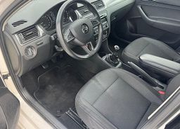 Zunanja slika - Škoda Rapid - 1.6 TDI 105ks °1.LASTNIK° °SLO-POREKLO° °ODLIČEN° - 5 - Predogledna slika