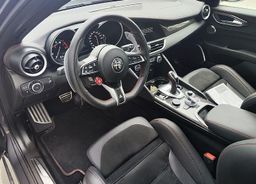 Zunanja slika - Alfa Romeo Giulia - 2.9 V6 Bi-Turbo 510 Quadrifoglio AT8 - 6 - Predogledna slika