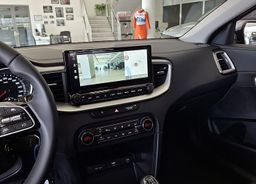 Zunanja slika - KIA Ceed - SW 1.5 T-GDi LX Champion+ M T 103 kW. VEČ BARV - 10 - Predogledna slika