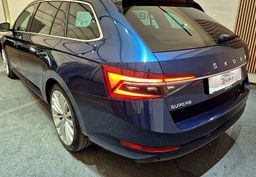 Zunanja slika - Škoda Superb - Combi 2.0 TDI L K DSG ACC-USNJE-MATRIX-VIRTUAL - 4 - Predogledna slika