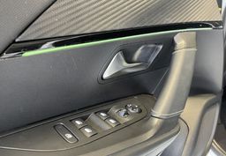 Zunanja slika - Peugeot 2008 - 1.LASTNIK-PANORAMA-NAVIGACIJA-KEYLESS-VIRTUAL-LED - 15 - Predogledna slika