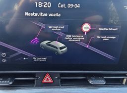 Zunanja slika - KIA Sportage - 1.6CRDi StyleDCT|fuLED|AC|kamera|NAVI|ASSIS|28tKM - 18 - Predogledna slika