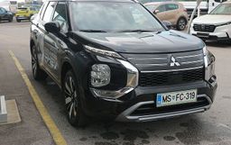 Zunanja slika - Mitsubishi Outlander - 2.4 PHEV Intense Auto 4WD - 3 - Predogledna slika