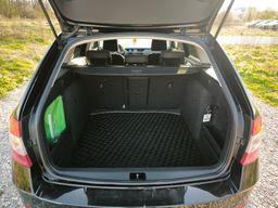 Zunanja slika - Škoda Octavia - Combi 2,0 TDI Family - 4 - Predogledna slika