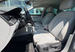 Zunanja slika - VW Passat - 2.0 TDI R-Line 110kW - ODLIČEN - SLOVENSKI - 5 - Predogledna slika