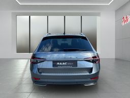 Zunanja slika - Škoda Superb - Combi 4x4 2,0 TDI DSG - 5 - Predogledna slika