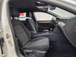 Notranja slika - VW Passat - Variant Business 2.0 TDI DSG - 10 - Predogledna slika