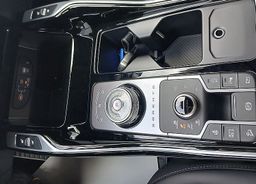 Zunanja slika - KIA Sorento - 2.2 CRDi EX Limited. 8 DCT AWD 148kW - AKCIJA+GUME - 11 - Predogledna slika