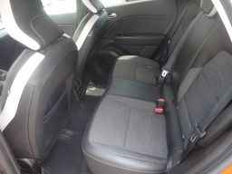 Zunanja slika - Renault Captur - TCe 100 SLO 1.LAS VSA SERVISNA ZGODOVINA PDC USNJE - 4 - Predogledna slika