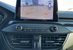 Zunanja slika - Ford Focus - 2.0 ST LED 19 RECARO KAMERA GRETJE SEDEŽEV - 13 - Predogledna slika