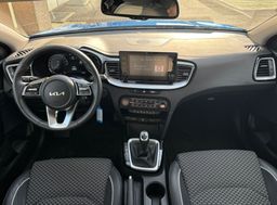 Zunanja slika - KIA XCeed - 1.5 T-GDi EX Way KAMERA-TEMPOMAT-GRETJE SEDEŽEV - 9 - Predogledna slika