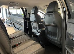 Zunanja slika - Peugeot 5008 - 1.2-130KM-AUT-LED-KAM-VIRTUAL-MRTVI-KOT-7-SED-18C. - 12 - Predogledna slika