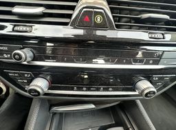 Zunanja slika - BMW Serija 5 - : 530e xDrive LUXURY.KAMERA.NAVI.USNJE.LED.ALU.4X4 - 12 - Predogledna slika