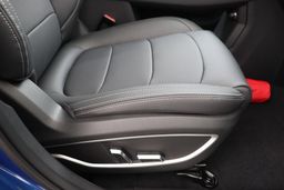 Notranja slika - Dongfeng Seres 3 - Luxury 120kw - 54kWh - odprodaja novih vozil - 26 - Predogledna slika