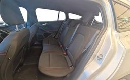 Notranja slika - Ford Focus - 1.5 EcoBlue AVT.8-ST-Line-RADAR-LED-BLISS-PREČNI - 7 - Predogledna slika