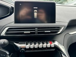 Notranja slika - Peugeot 5008 - Peugeot - 12 - Predogledna slika