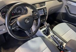 Zunanja slika - Škoda Octavia - VELIK SERVIS-NAVIGACIJA-TEMPOMAT-PDC-ALU-AVT.KLIMA - 7 - Predogledna slika