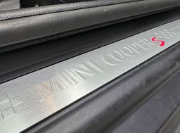 Zunanja slika - MINI Cooper - S AVT-BRITISH GREEN-PANAROMA-LED-16+18COL-NAVI-H K - 14 - Predogledna slika