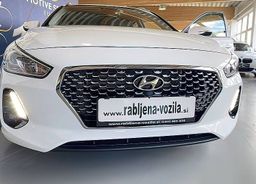 Zunanja slika - Hyundai i30 Wagon - 1.6 CRDI 110 PREMIUM SLOVENSKO POREKLO - 10 - Predogledna slika