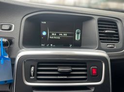 Zunanja slika - Volvo V60 Cross Country - D3 Cross Country 2.0 TD AUT. LED NAVI TEMP PDC - 16 - Predogledna slika