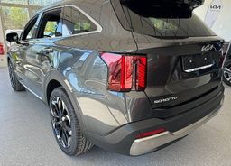 Zunanja slika - KIA Sorento - 2.2 TCi EX Limited AWD 8DCT 142kW... - 3 - Predogledna slika