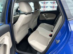 Zunanja slika - VW Polo - 1.6 TDI DPF Highline 66  90  PARK. NAVI. 1 LET.J.. - 14 - Predogledna slika